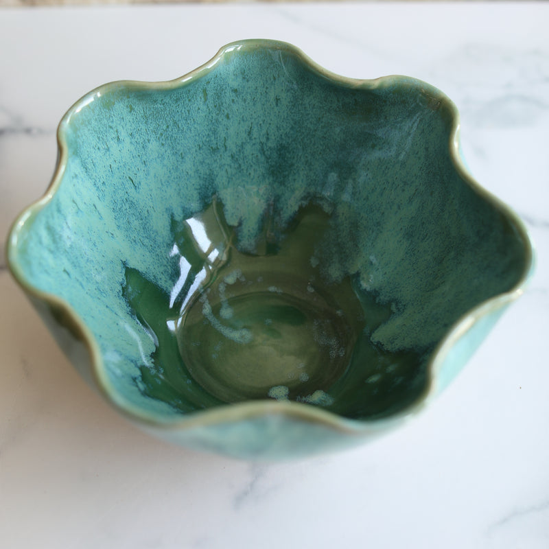 Large frilly Green Brush Bowl