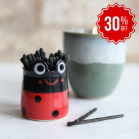 Lady Bird Match Pot